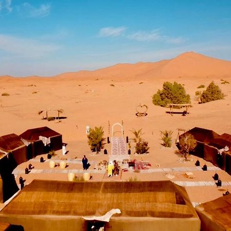 Merzouga Nomadic Luxury Camp Екстериор снимка
