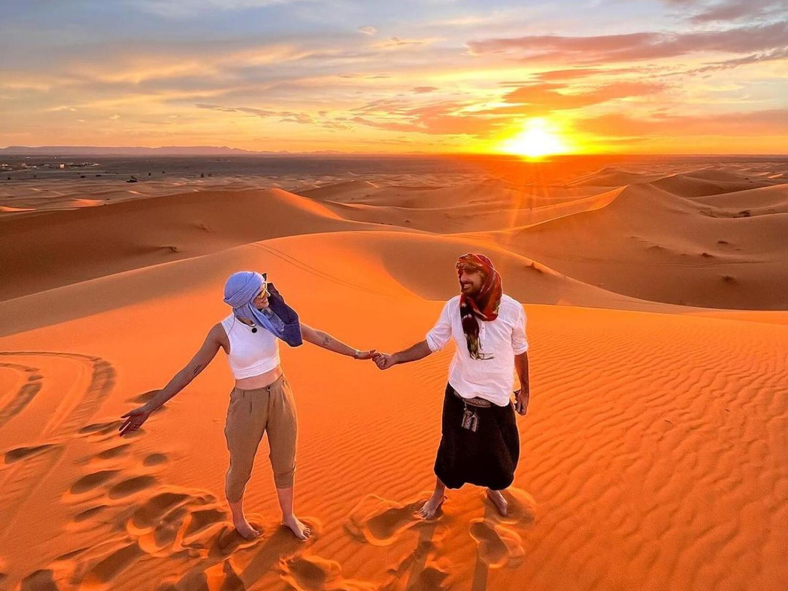 Merzouga Nomadic Luxury Camp Екстериор снимка