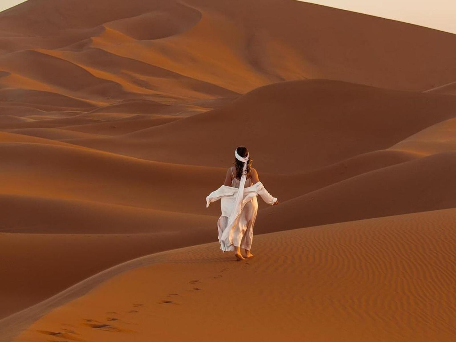 Merzouga Nomadic Luxury Camp Екстериор снимка