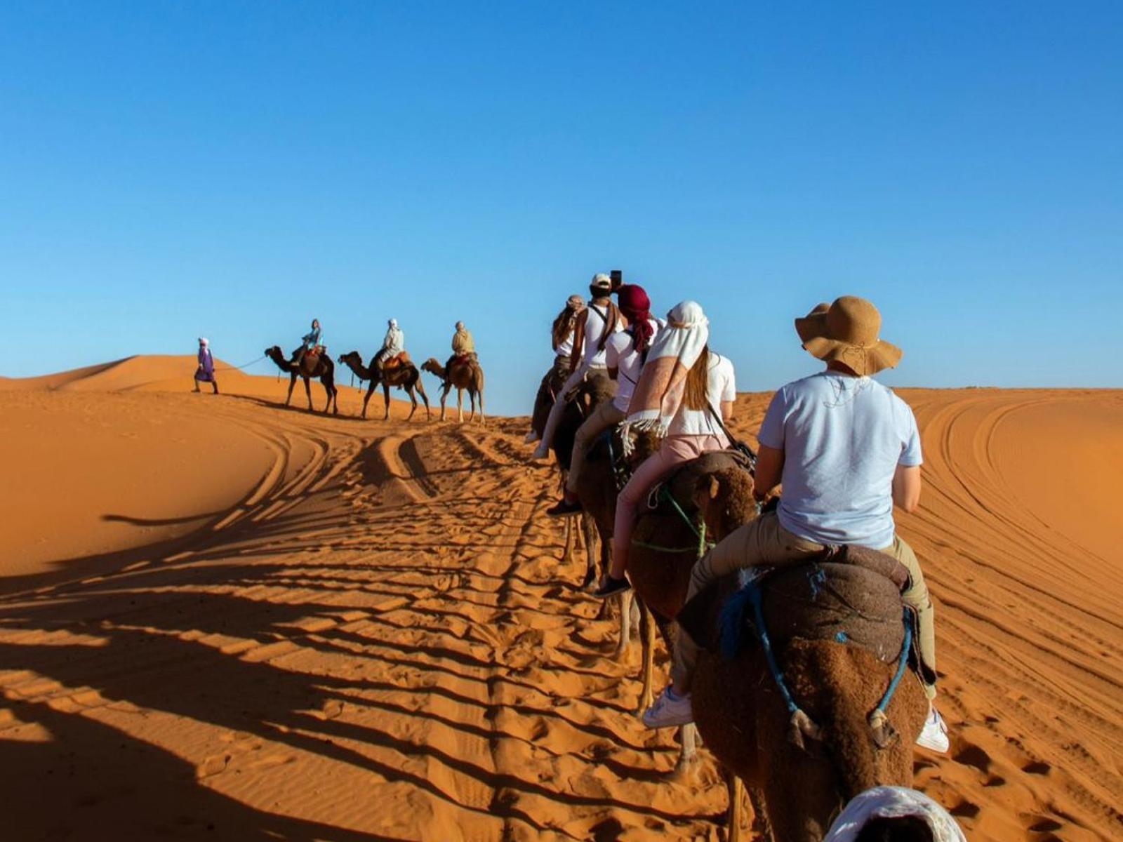 Merzouga Nomadic Luxury Camp Екстериор снимка