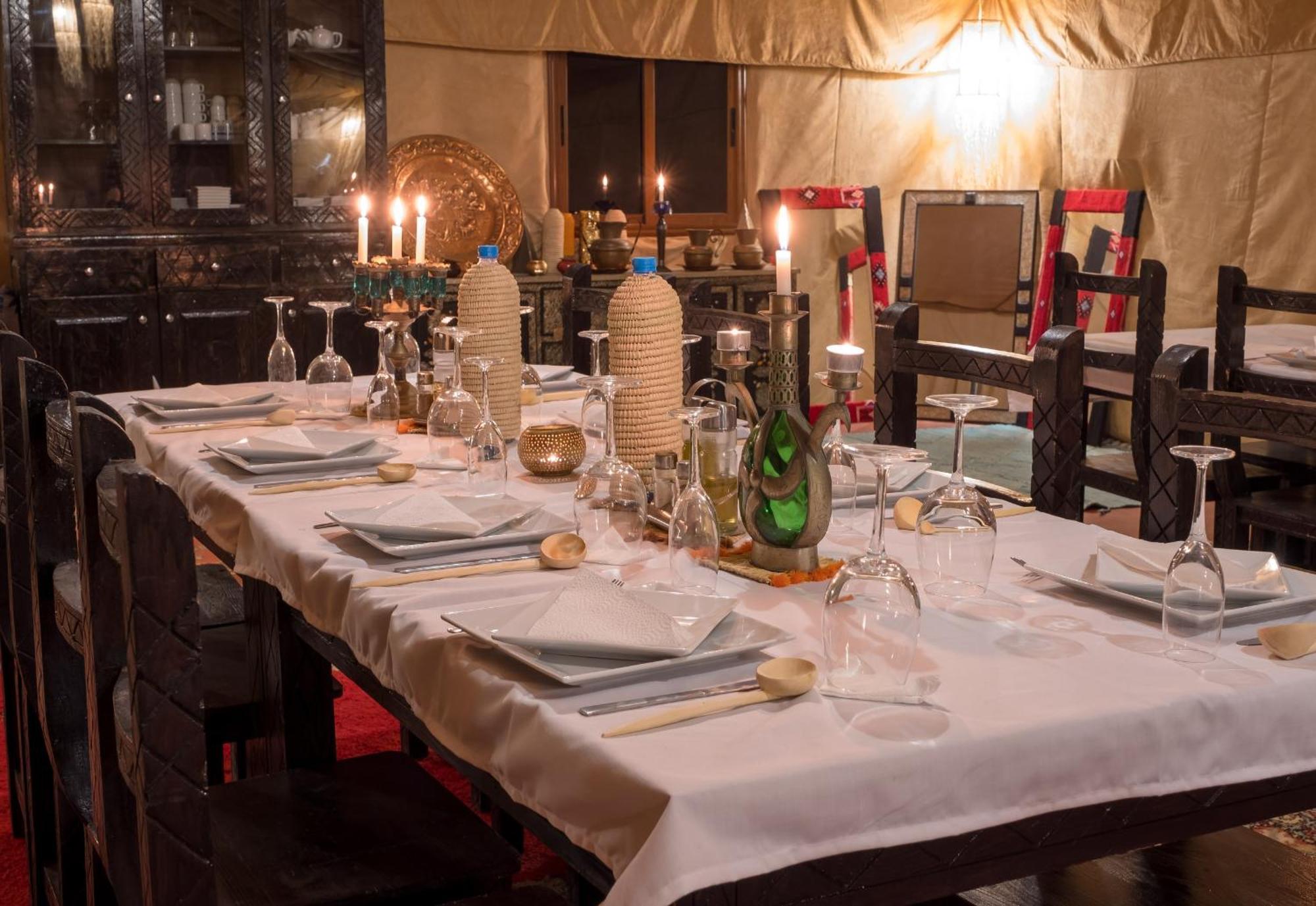 Merzouga Nomadic Luxury Camp Екстериор снимка