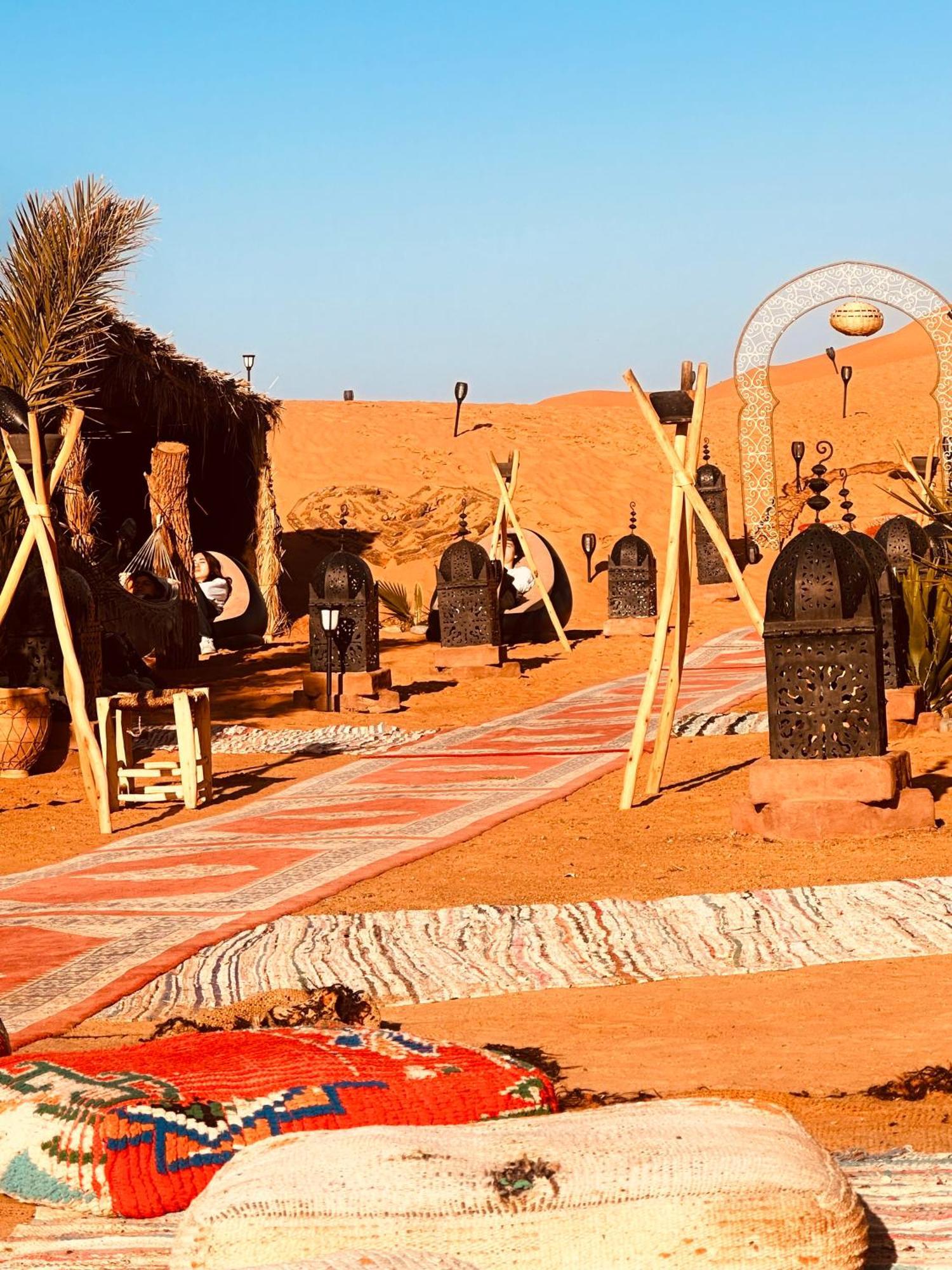 Merzouga Nomadic Luxury Camp Екстериор снимка